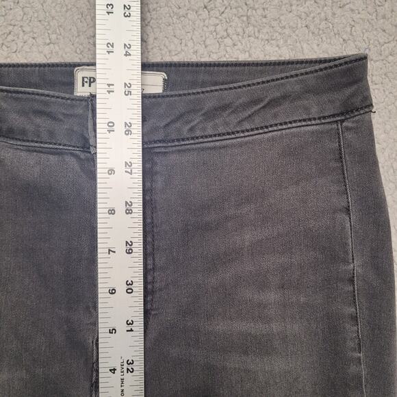 Free People Jeans 27 Just Float On Bell Bottom Flare Black Gray 70s Boho Hippie - Picture 8 of 11